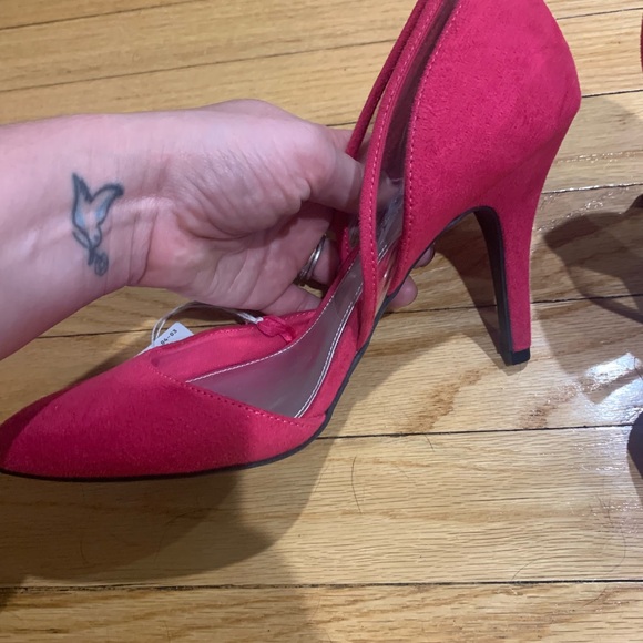 High heels - Picture 4 of 4